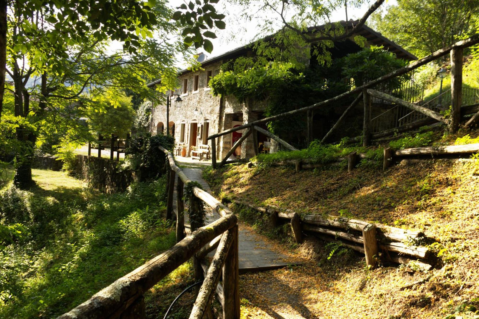 Borgo Del Sole Agriturismo Poggio (Lucca) Exterior foto